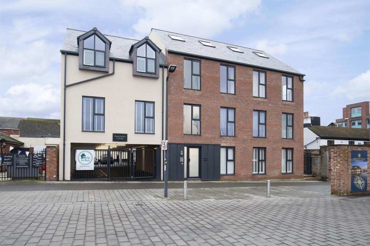 Elliot Oliver - Stylish 2 Bedroom Apartment With Parking In The Docks Gloucester Kültér fotó